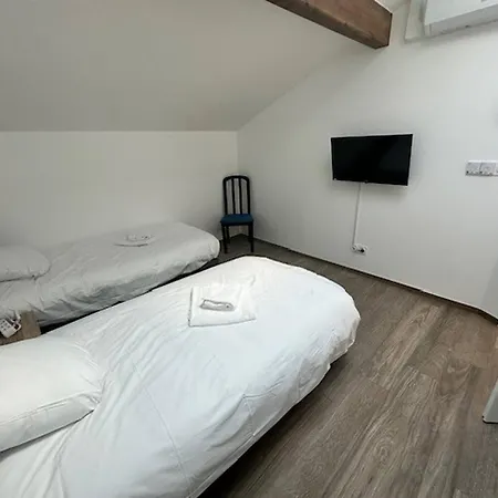 House 70 With 8 Bedrooms Lechaffardcom Apartment Satolas-et-Bonce
