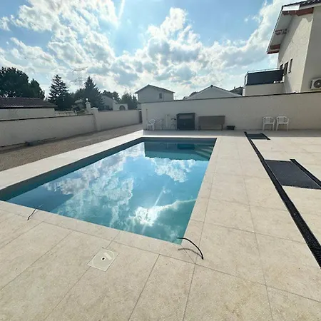 House 70 With 8 Bedrooms Lechaffardcom Satolas-et-Bonce